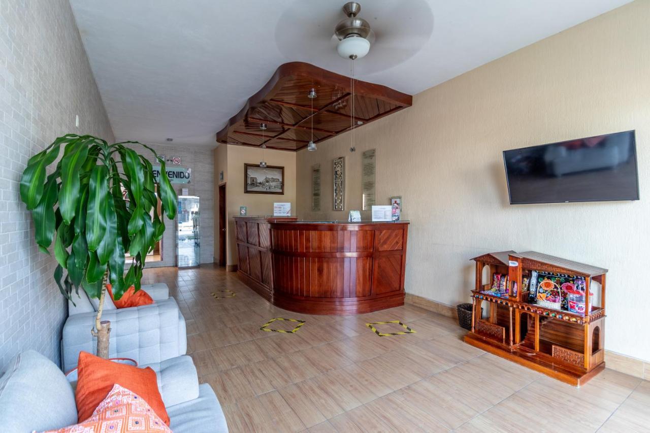 Hotel Casa Garatusa Yuriria Bagian luar foto