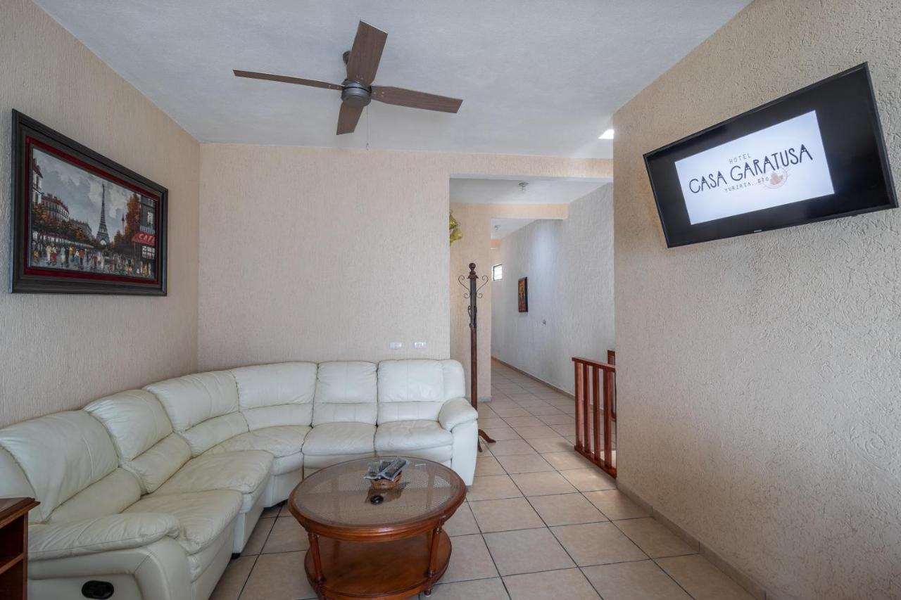 Hotel Casa Garatusa Yuriria Bagian luar foto