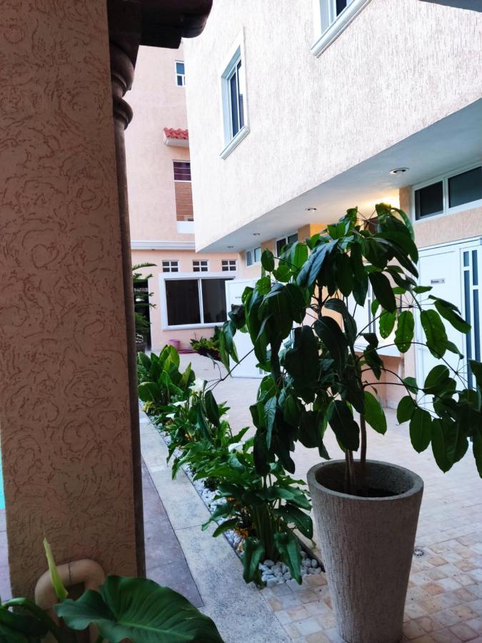 Hotel Casa Garatusa Yuriria Bagian luar foto