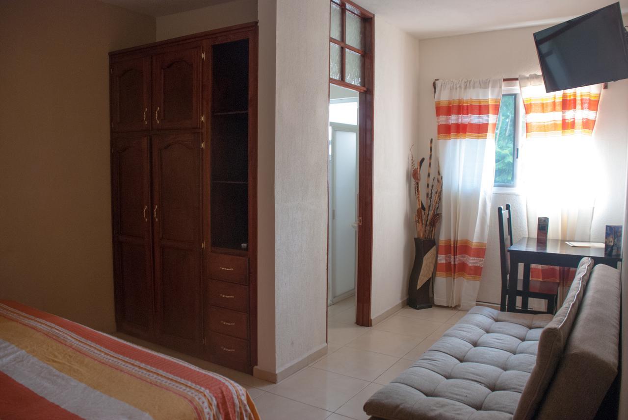 Hotel Casa Garatusa Yuriria Bagian luar foto